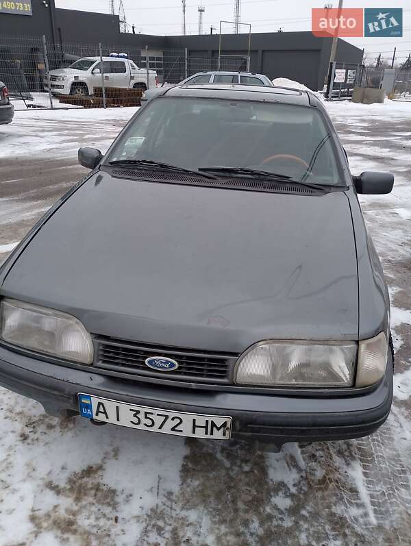 Седан Ford Sierra 1992 в Киеве