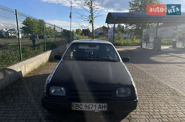 Ліфтбек Ford Sierra 1986 в Долині