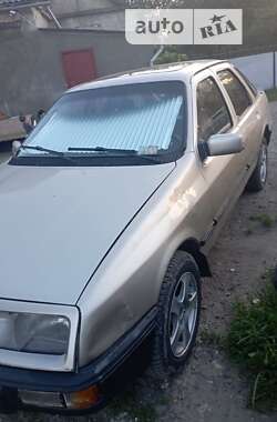 Ліфтбек Ford Sierra 1983 в Чернівцях