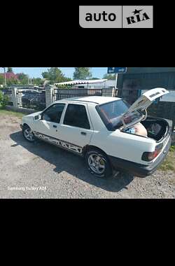 Седан Ford Sierra 1988 в Тараще