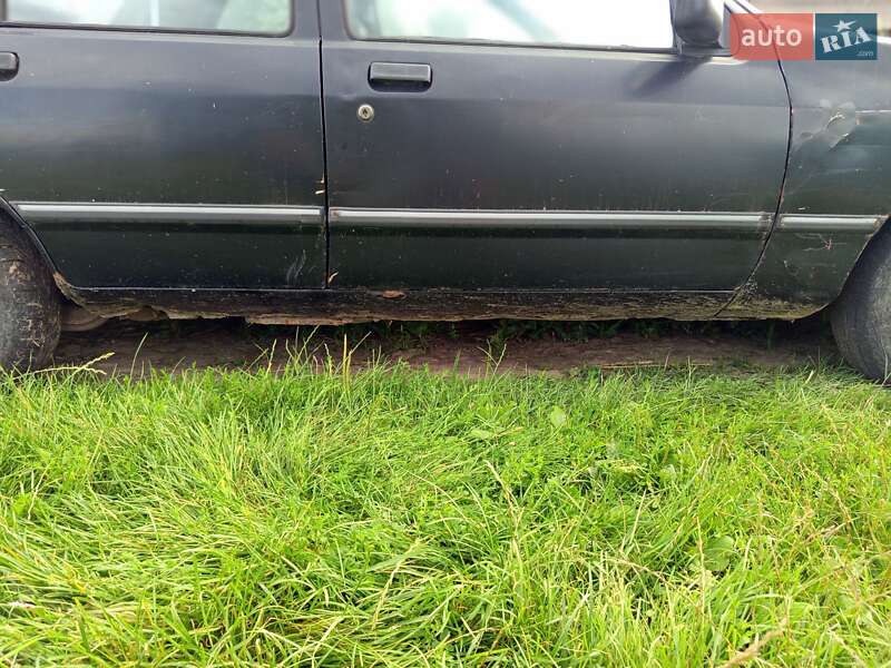 Седан Ford Sierra 1988 в Дубно фото 8 Седан Ford Sierra 1988 в Дубно