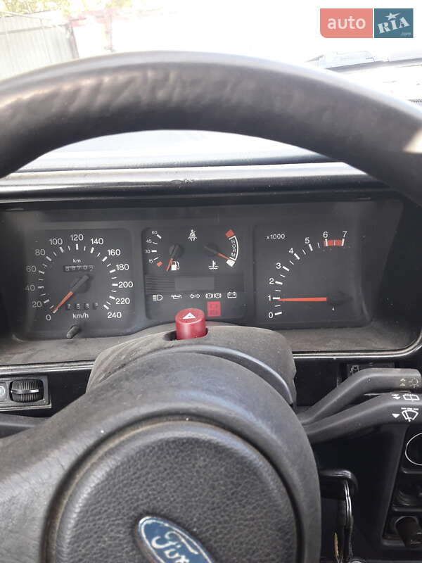 Лифтбек Ford Sierra 1989 в Мироновке