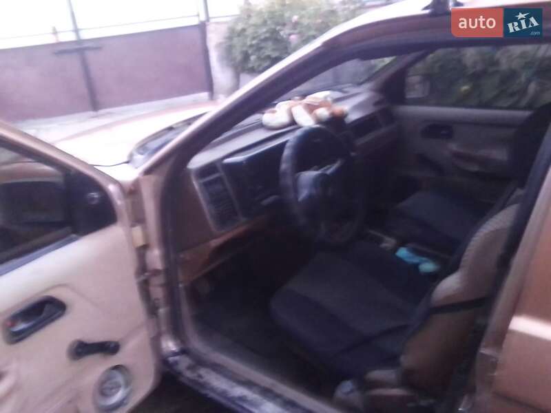 Седан Ford Sierra 1988 в Каменец-Подольском
