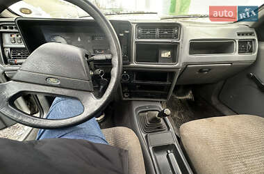 Лифтбек Ford Sierra 1986 в Киеве