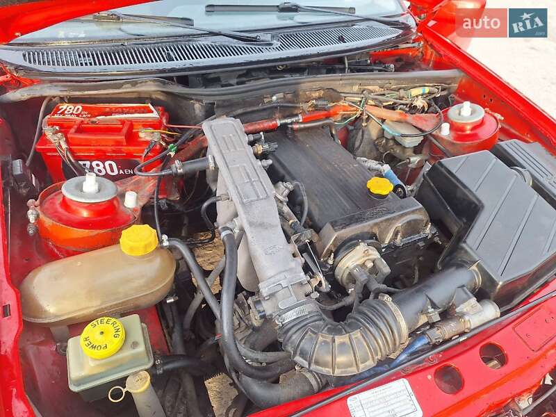 Седан Ford Sierra 1991 в Вараше