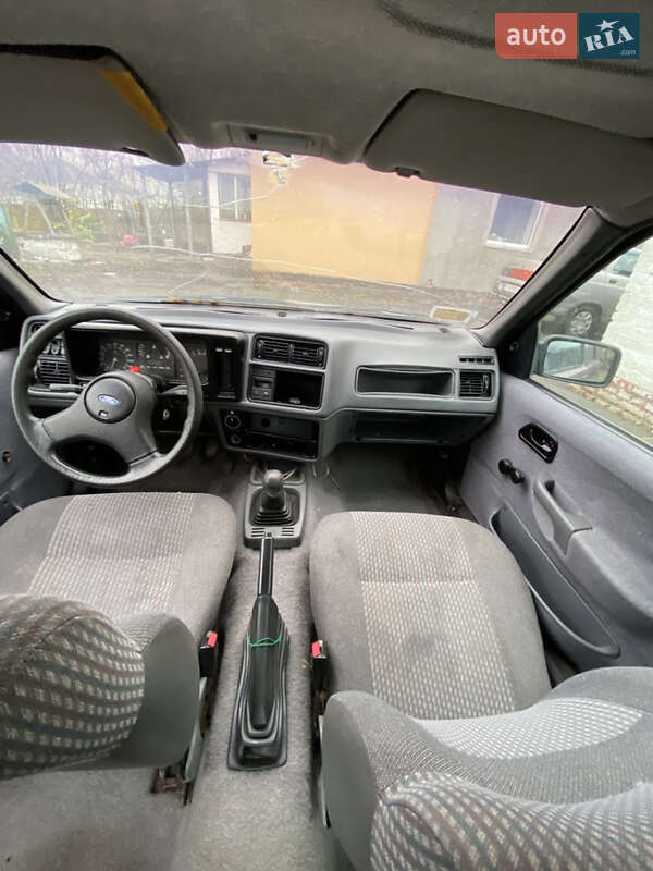 Седан Ford Sierra 1988 в Полтаве