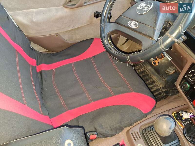 Лифтбек Ford Sierra 1986 в Умани