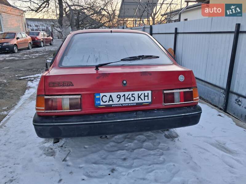 Лифтбек Ford Sierra 1986 в Умани