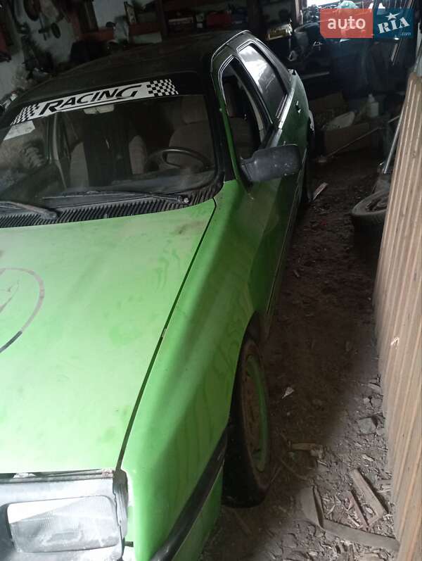 Лифтбек Ford Sierra 1988 в Хмельницком