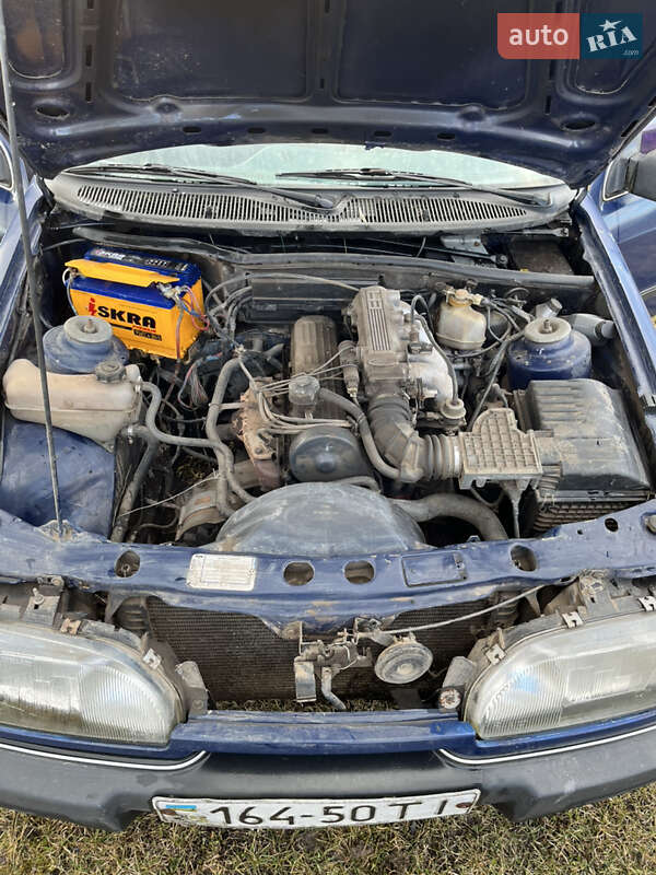 Седан Ford Sierra 1987 в Волочиську