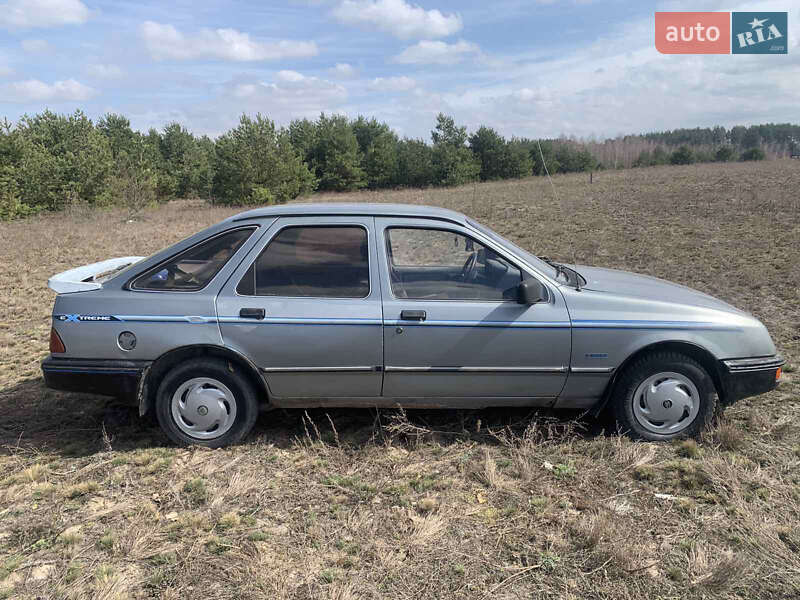 Ліфтбек Ford Sierra 1985 в Хорошеві