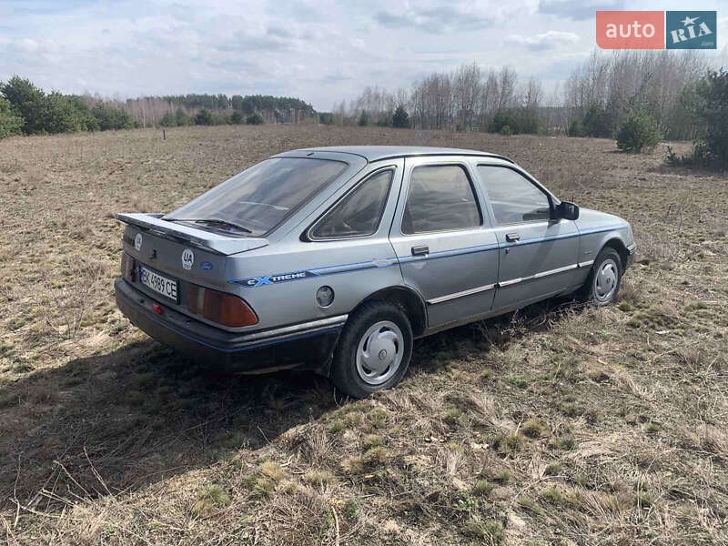 Ліфтбек Ford Sierra 1985 в Хорошеві