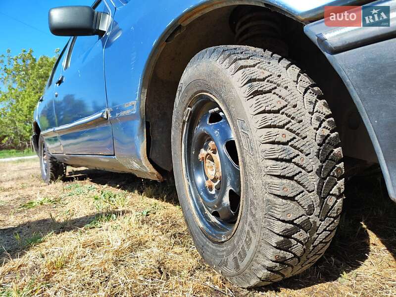 Лифтбек Ford Sierra 1984 в Днепре