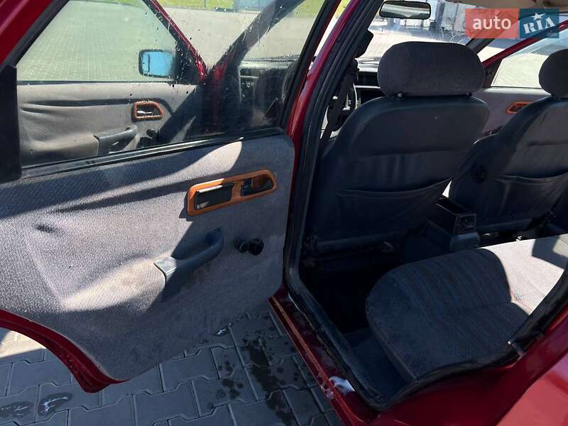 Седан Ford Sierra 1987 в Горохове