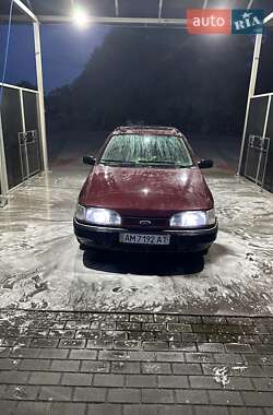 Седан Ford Sierra 1991 в Березані
