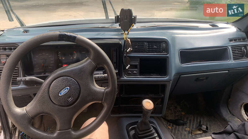 Седан Ford Sierra 1988 в Кам'янець-Подільському