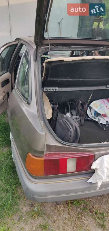 Лифтбек Ford Sierra 1987 в Киеве