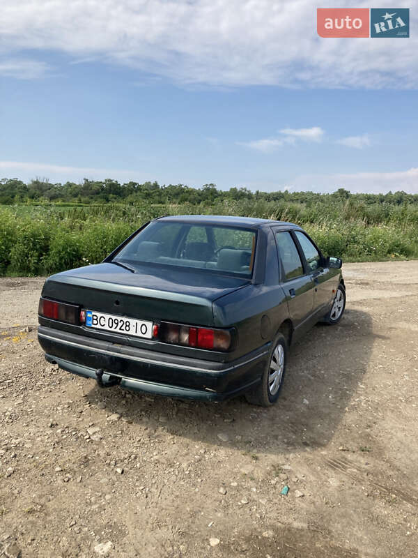 Седан Ford Sierra 1992 в Самборе