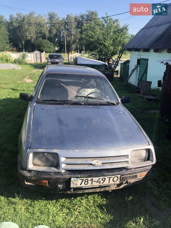 Лифтбек Ford Sierra 1986 в Млинове фото Лифтбек Ford Sierra 1986 в Млинове