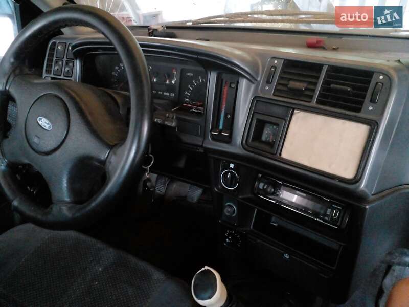 Седан Ford Sierra 1992 в 