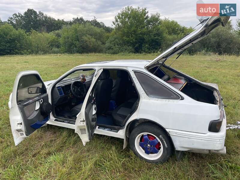 Лифтбек Ford Sierra 1985 в Радомышле