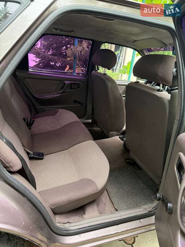 Ліфтбек Ford Sierra 1986 в Великодолинському фото 7 Ліфтбек Ford Sierra 1986 в Великодолинському