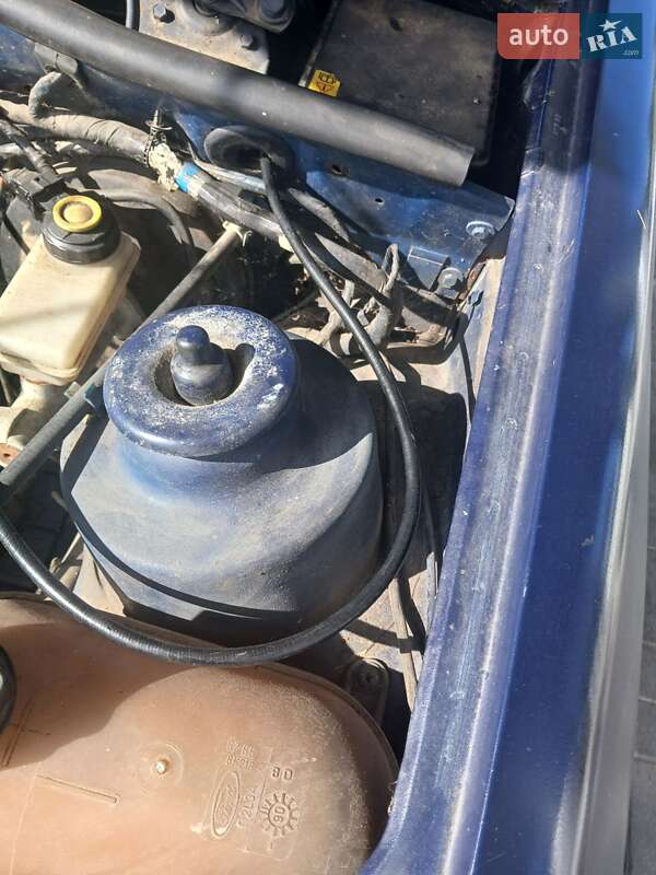 Седан Ford Sierra 1988 в Сколе фото 3 Седан Ford Sierra 1988 в Сколе