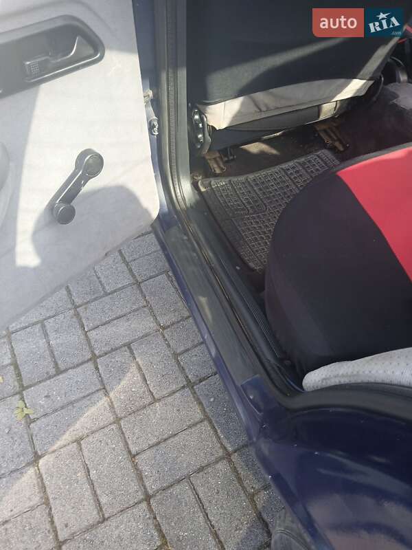 Седан Ford Sierra 1988 в Сколе фото 7 Седан Ford Sierra 1988 в Сколе