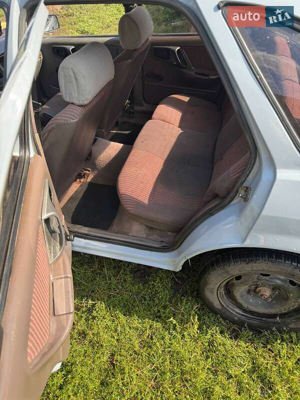 Лифтбек Ford Sierra 1985 в Глухове