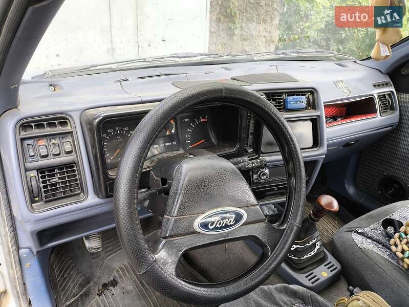 Лифтбек Ford Sierra 1984 в Кривом Роге