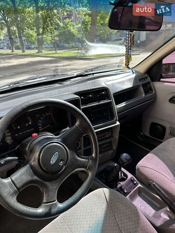 Седан Ford Sierra 1987 в Полтаве