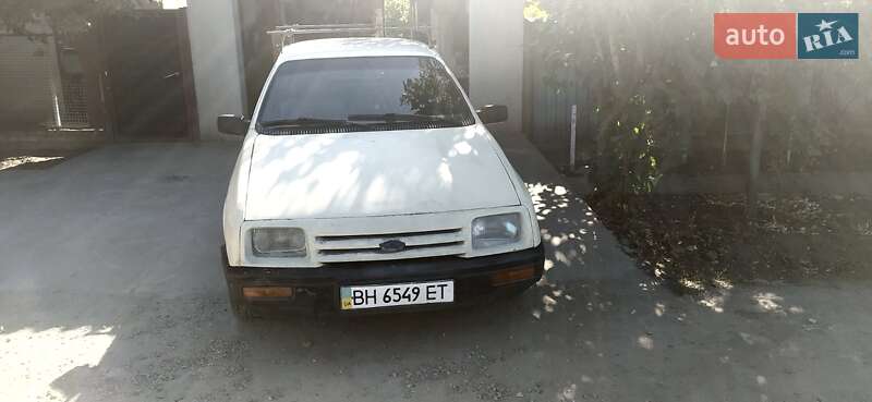 Лифтбек Ford Sierra 1986 в Измаиле