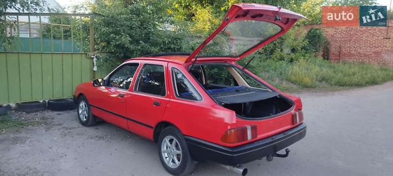 Лифтбек Ford Sierra 1983 в Александрие