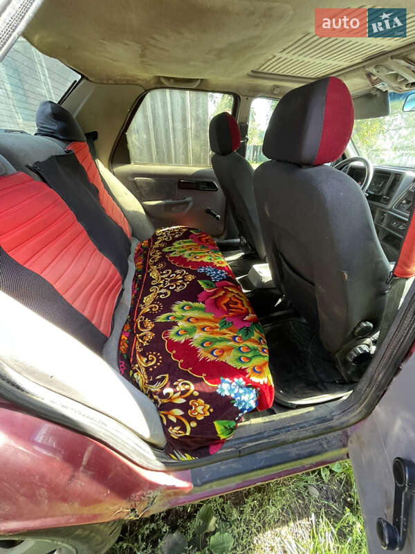 Седан Ford Sierra 1990 в Сторожинце