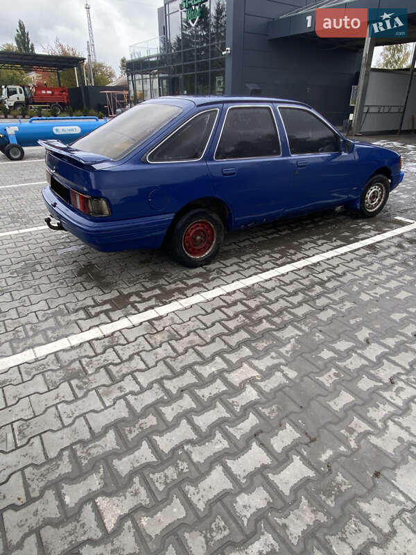 Лифтбек Ford Sierra 1989 в Виньковцах