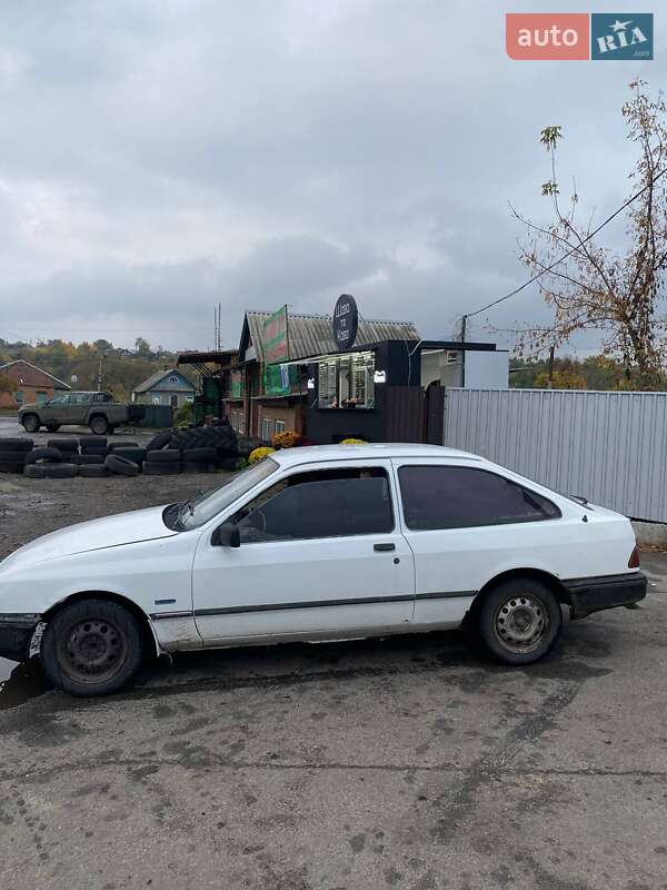 Купе Ford Sierra 1984 в Чугуєві