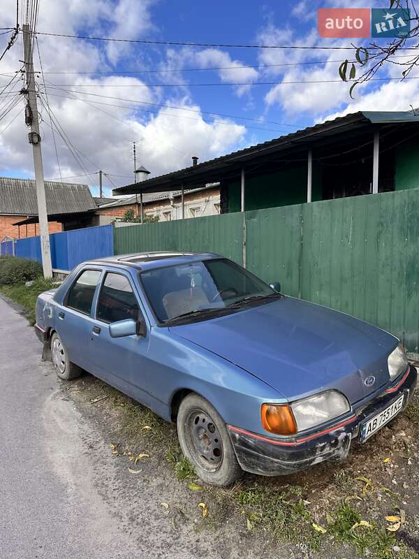 Седан Ford Sierra 1988 в Гайсине
