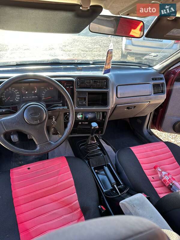 Лифтбек Ford Sierra 1989 в Глинице фото 10 Лифтбек Ford Sierra 1989 в Глинице
