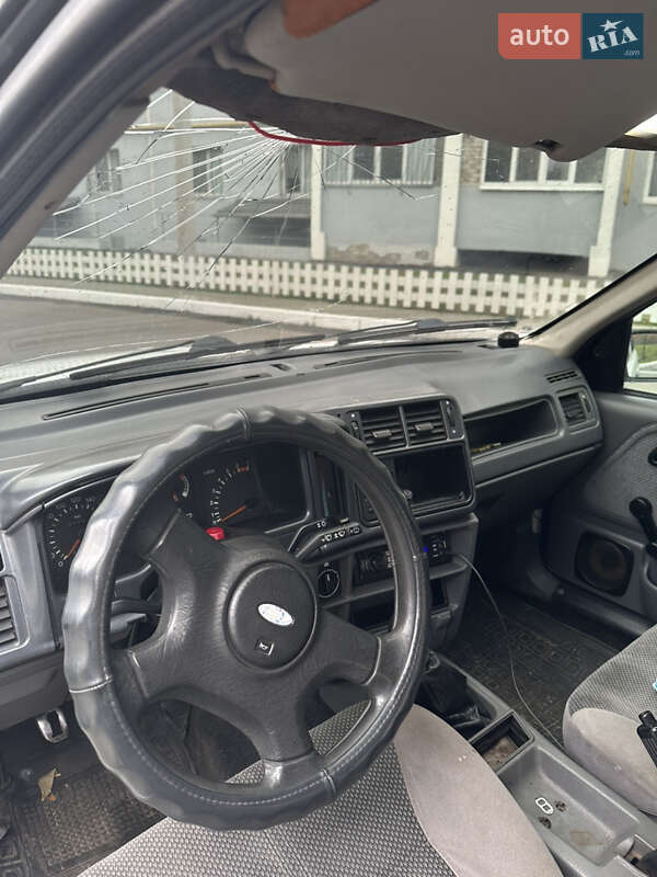 Седан Ford Sierra 1991 в Харькове фото 5 Седан Ford Sierra 1991 в Харькове