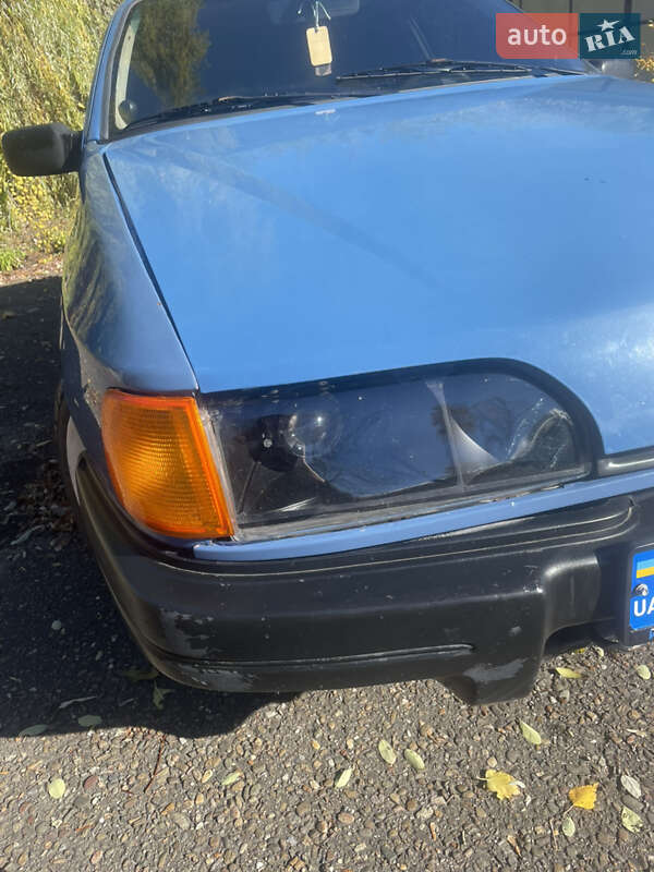 Седан Ford Sierra 1987 в Кіцмані
