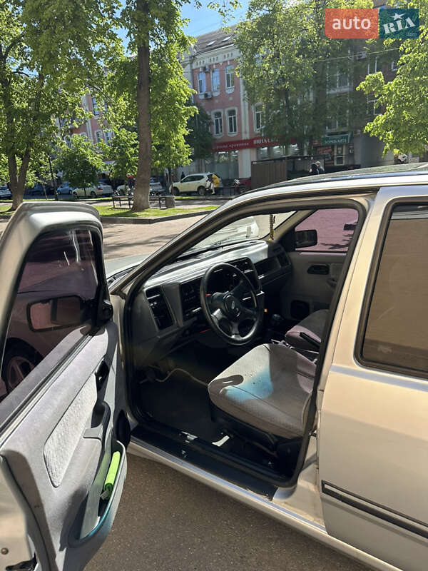 Седан Ford Sierra 1987 в Полтаве