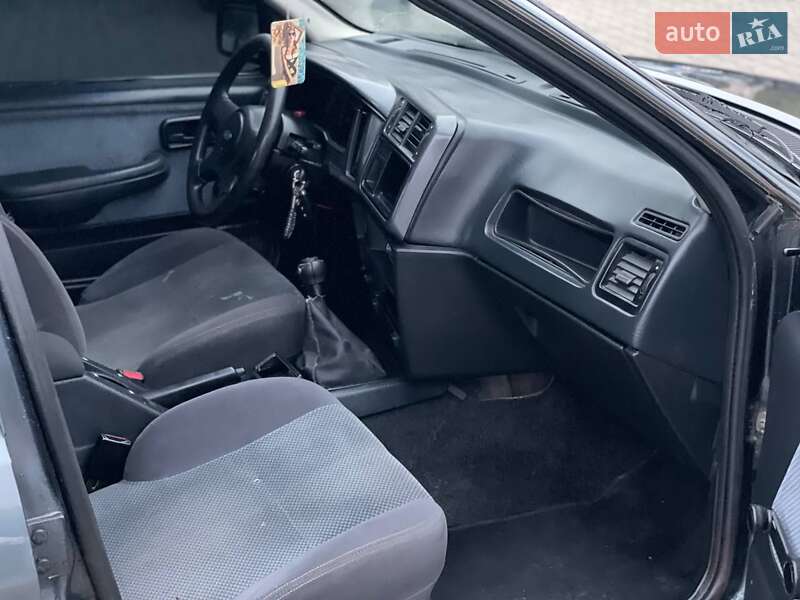 Седан Ford Sierra 1991 в Черновцах фото 4 Седан Ford Sierra 1991 в Черновцах