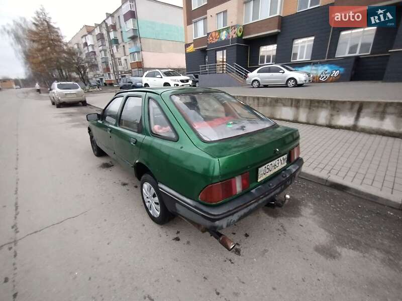 Ліфтбек Ford Sierra 1983 в Мирополі