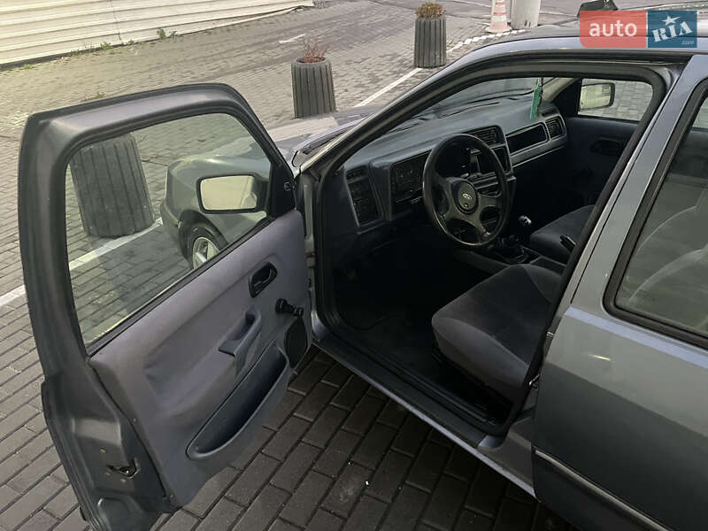 Седан Ford Sierra 1990 в Вінниці