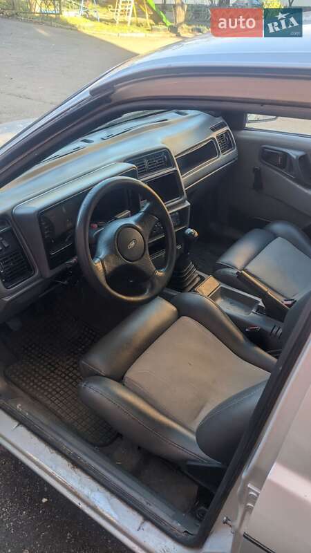 Лифтбек Ford Sierra 1983 в Ровно