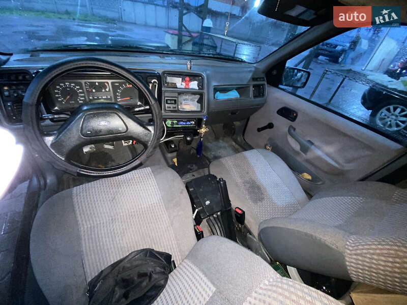 Лифтбек Ford Sierra 1989 в Сумах