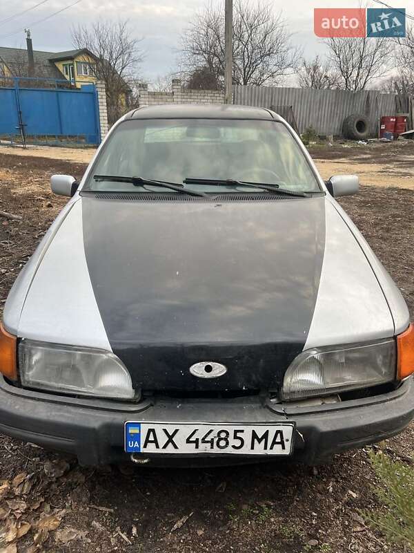 Седан Ford Sierra 1988 в Зміїві