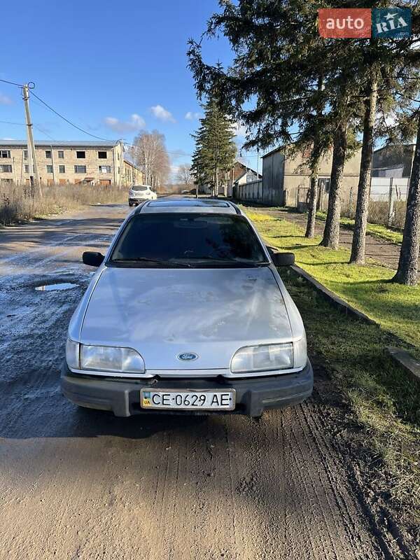 Седан Ford Sierra 1989 в Кельменцях