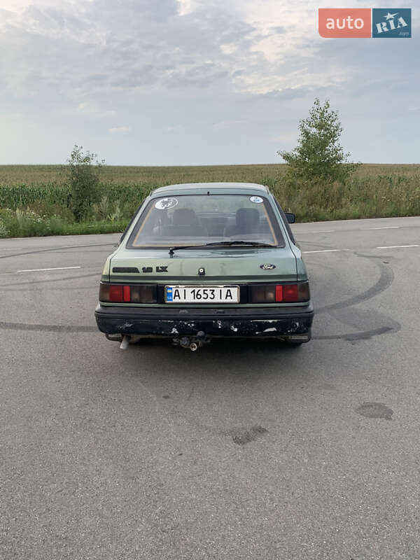 Лифтбек Ford Sierra 1989 в Киеве