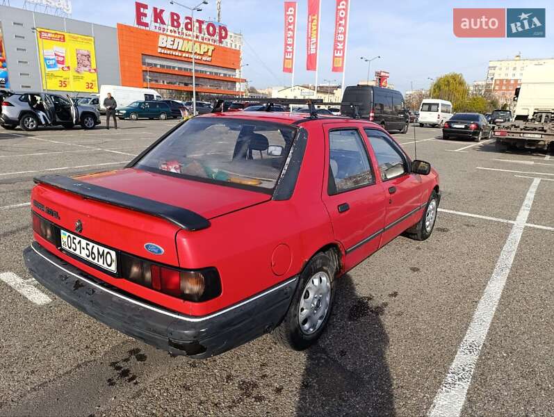 Седан Ford Sierra 1987 в Черновцах
